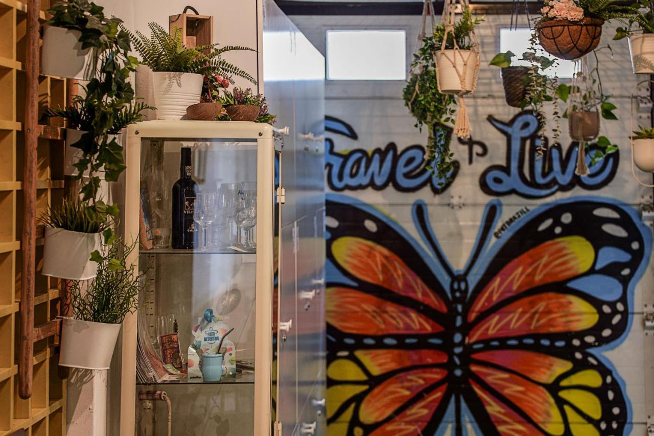 Travel & Live Porto Hostel ภายนอก รูปภาพ